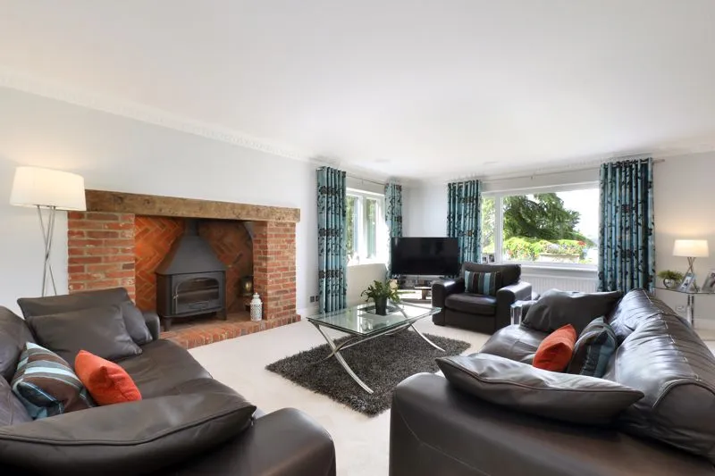 Grange Drive, Wooburn Green HP10 0QD, photo 7