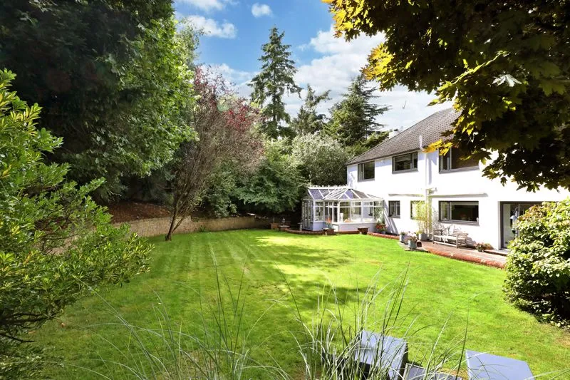 Grange Drive, Wooburn Green HP10 0QD, photo 18