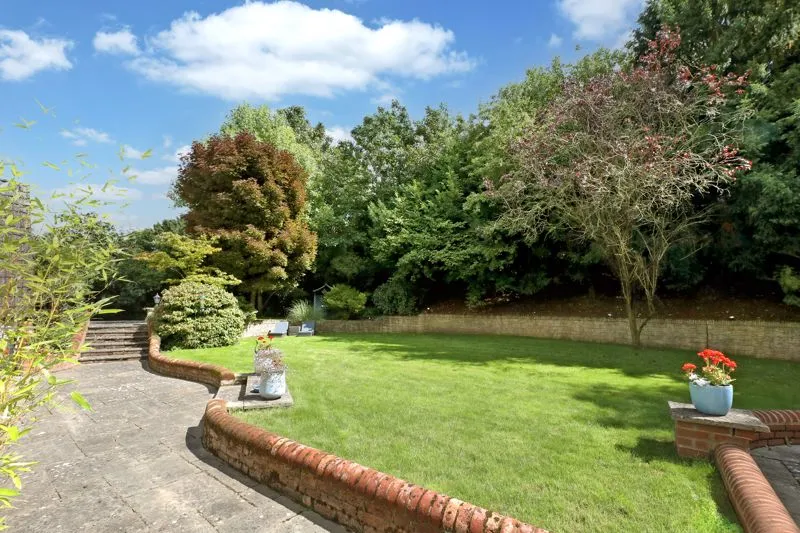 Grange Drive, Wooburn Green HP10 0QD, photo 16