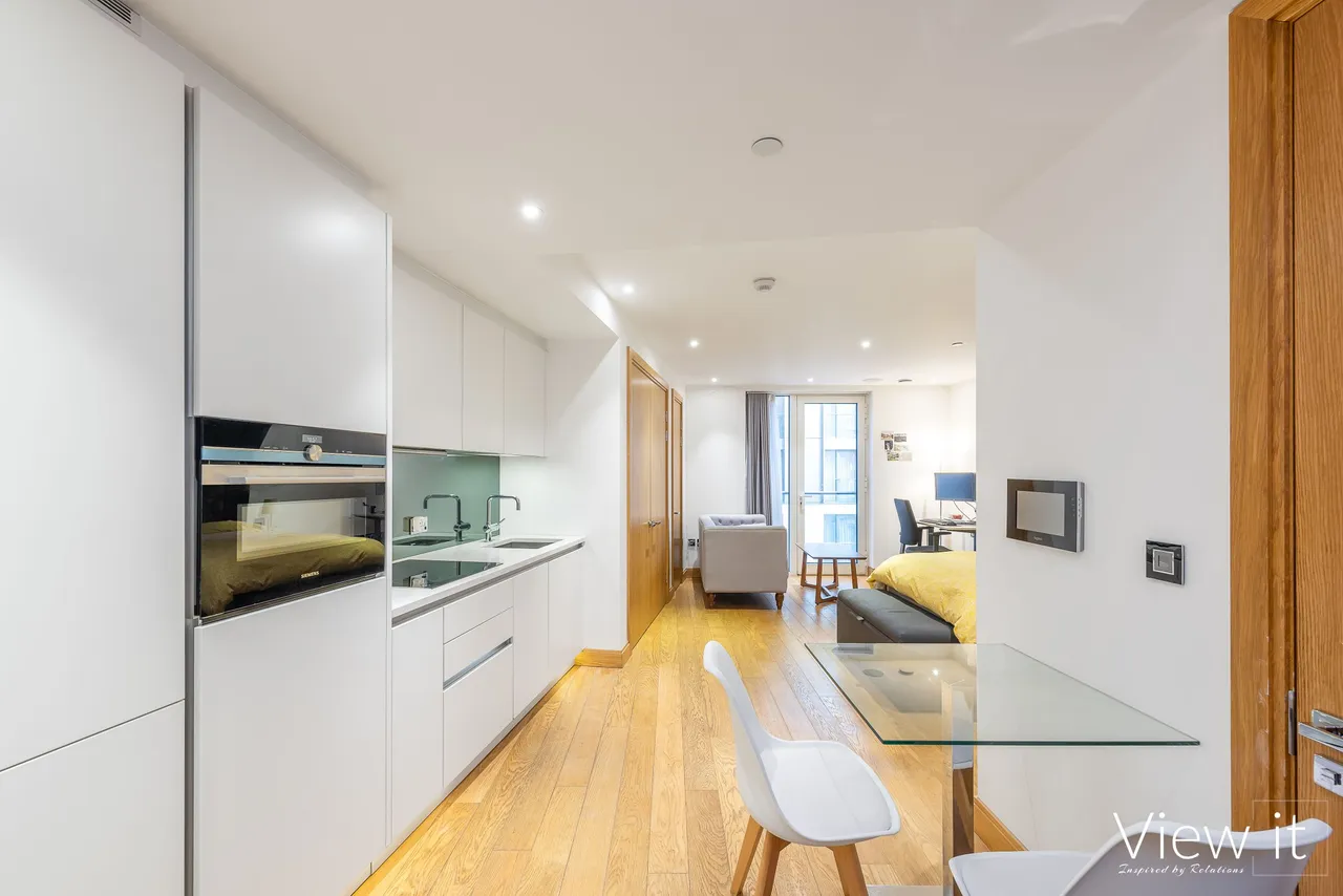 Horseferry Road, London, photo 6