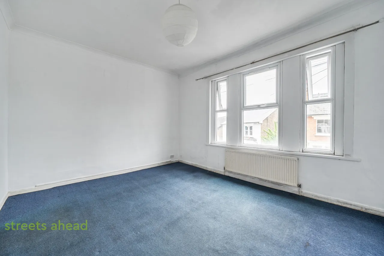 High View Road, London, SE19, photo 2