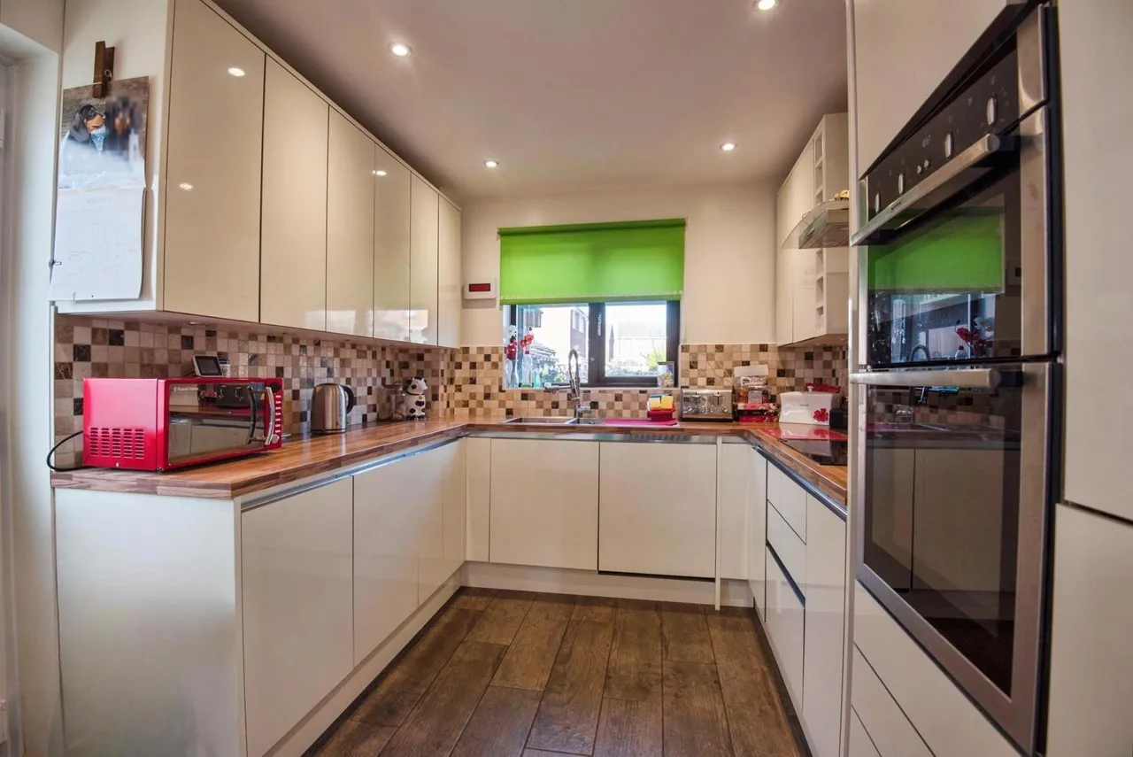Jubilee Gardens, Biggleswade, Bedfordshire, SG18, photo 4