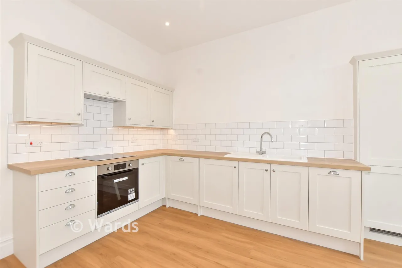Pleydell Gardens, Folkestone, CT20, photo 5