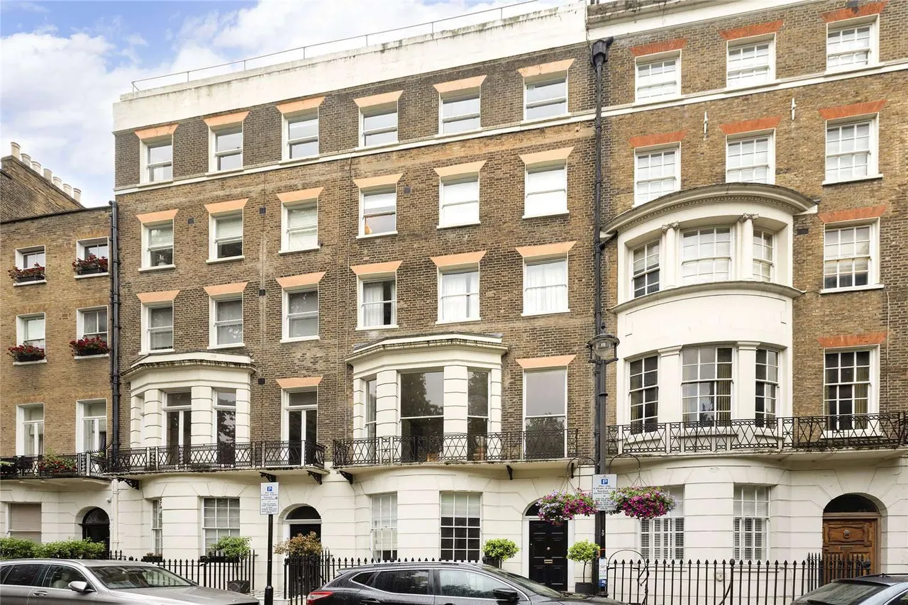 2 bed flat for sale — Montagu Square, London, W1H 2LS