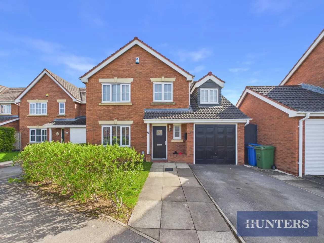 5 bed house for sale — Cotterdale Close, Bridlington