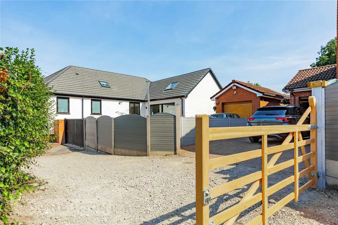 Ferney Field Road, Chadderton, OL9, photo 32