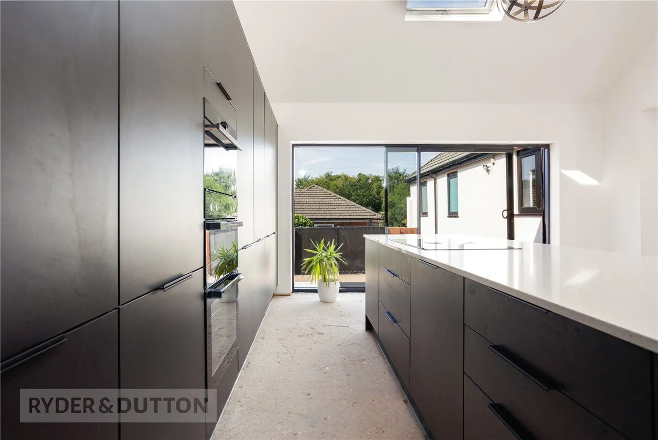 Ferney Field Road, Chadderton, OL9, photo 8