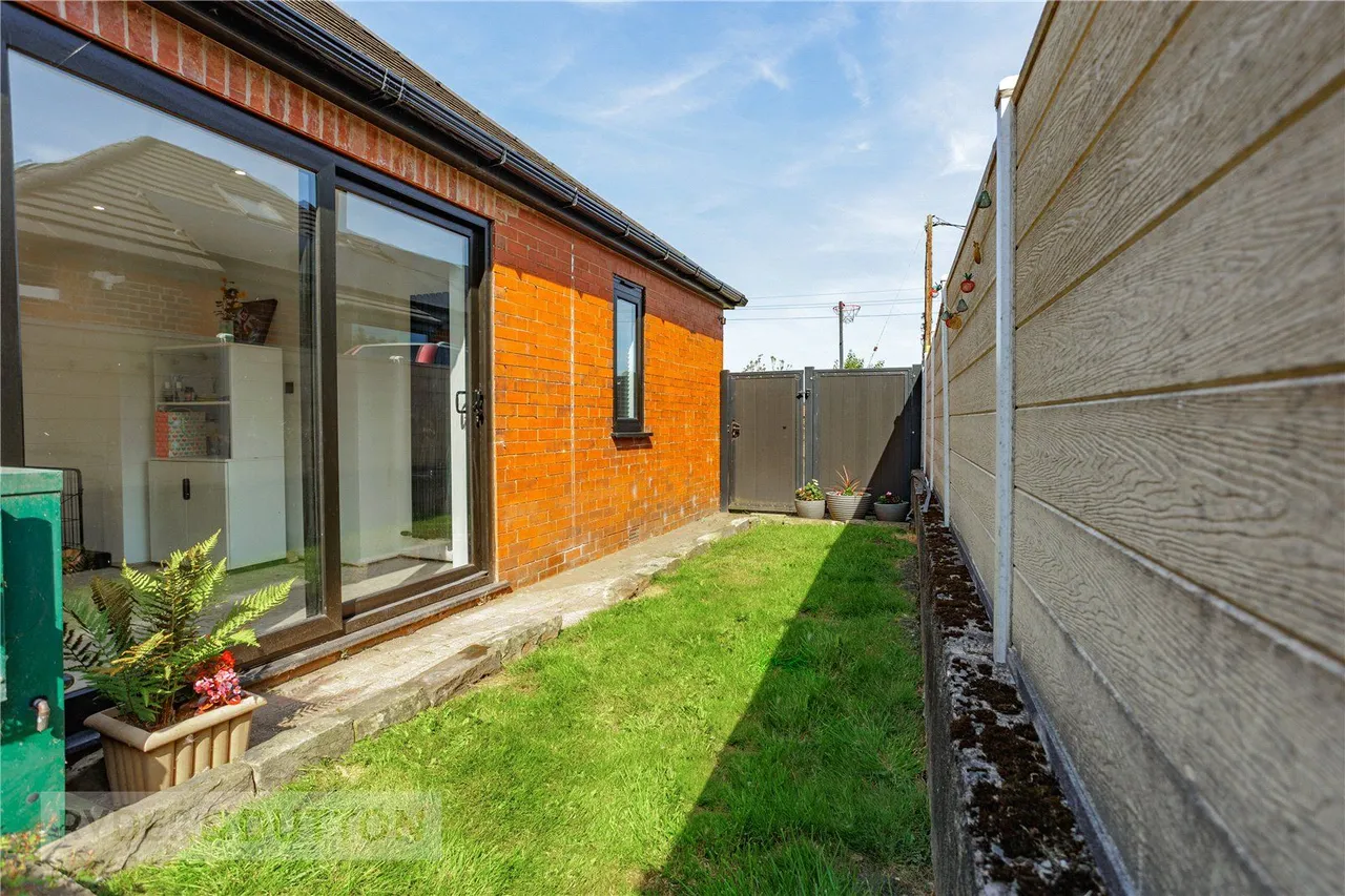 Ferney Field Road, Chadderton, OL9, photo 30