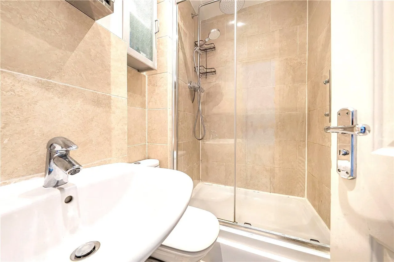 Elizabeth Gardens, Old Isleworth, TW7, photo 5