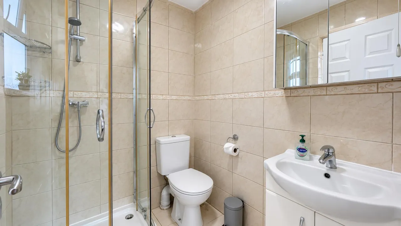 Kennington Close, Newport Pagnell, photo 17
