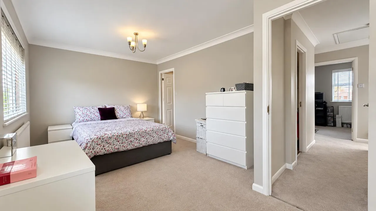 Kennington Close, Newport Pagnell, photo 16