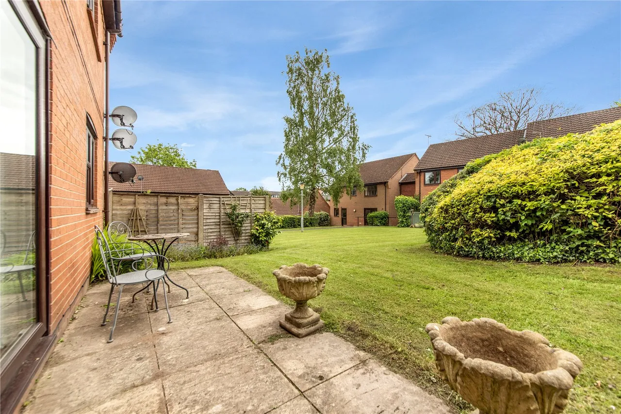 Willow Tree Drive, Barnt Green, Birmingham, Worcestershire, B45 8PB, photo 15