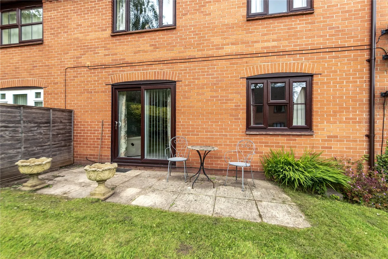Willow Tree Drive, Barnt Green, Birmingham, Worcestershire, B45 8PB, photo 14