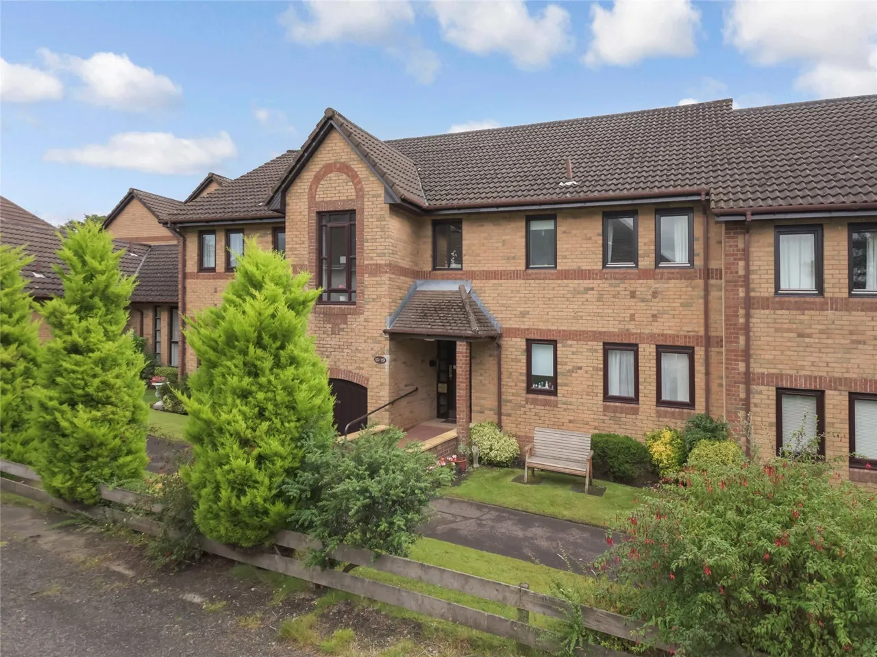 1 bed flat for sale — Schaw Drive, Bearsden, Glasgow, East Dunbartonshire, G61