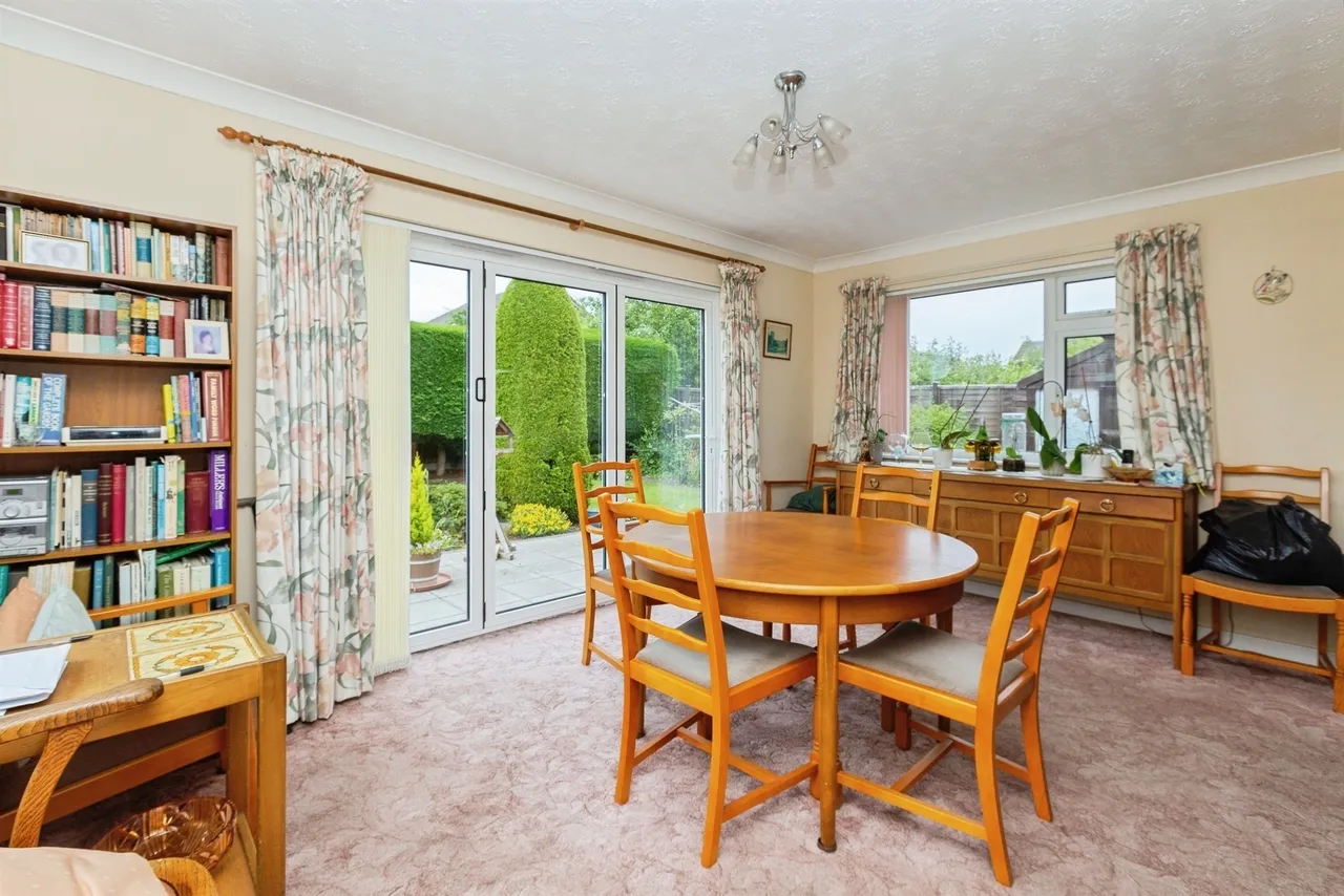 Corfe Close, Aylesbury, HP21, photo 23