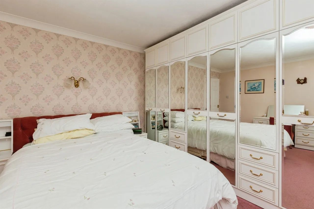 Corfe Close, Aylesbury, HP21, photo 7