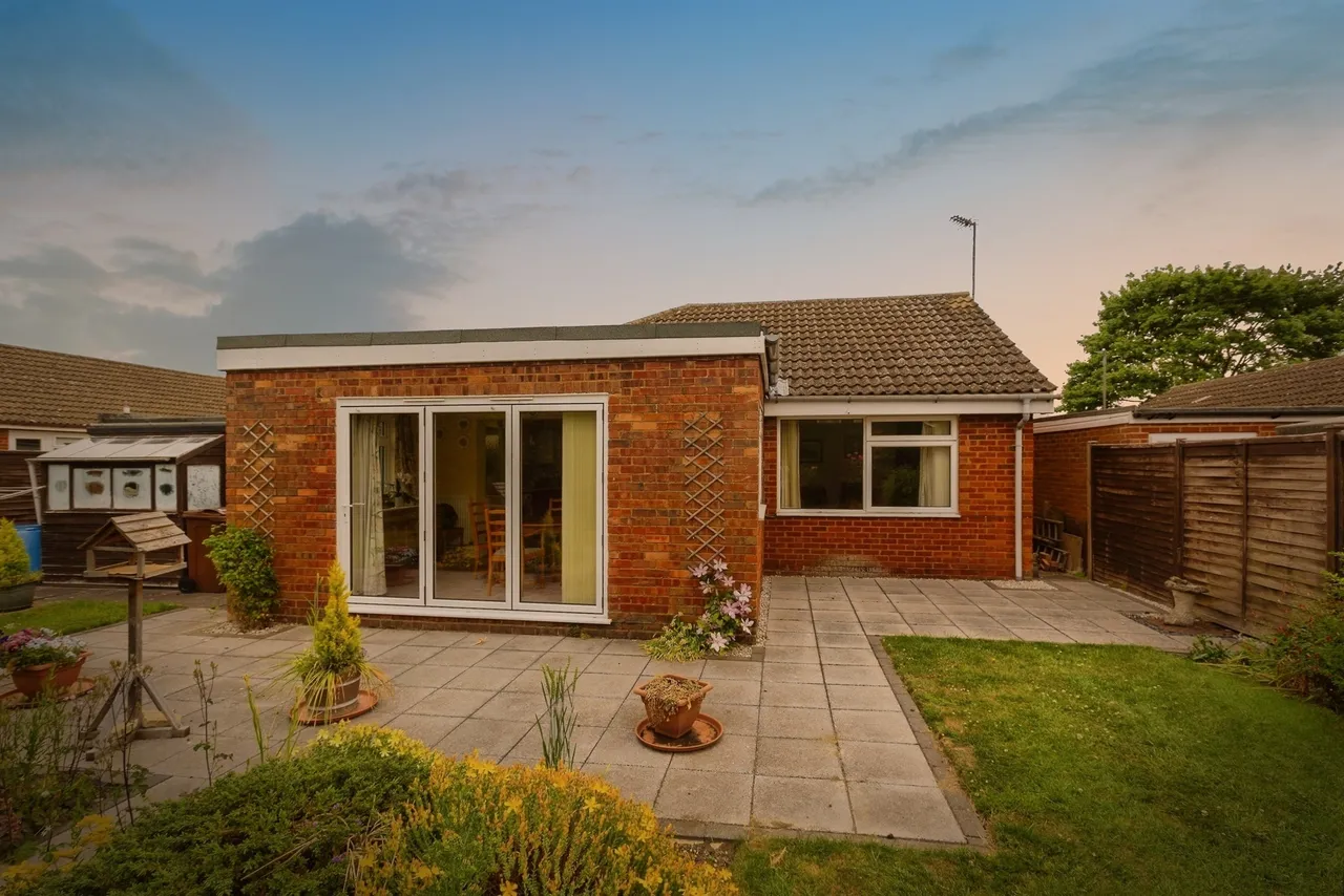 Corfe Close, Aylesbury, HP21, photo 4