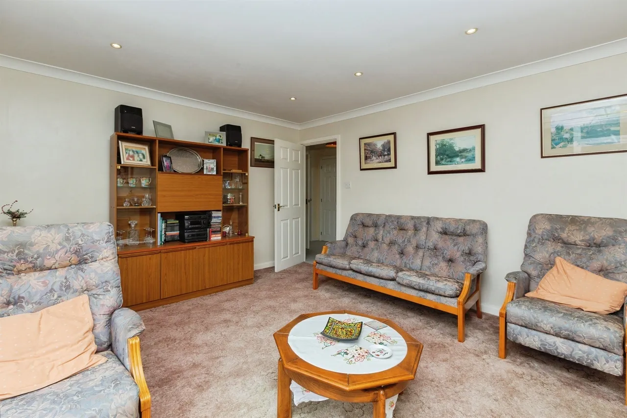 Corfe Close, Aylesbury, HP21, photo 20