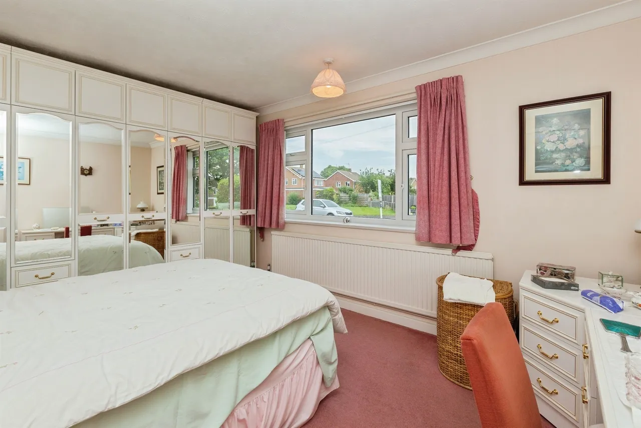 Corfe Close, Aylesbury, HP21, photo 8