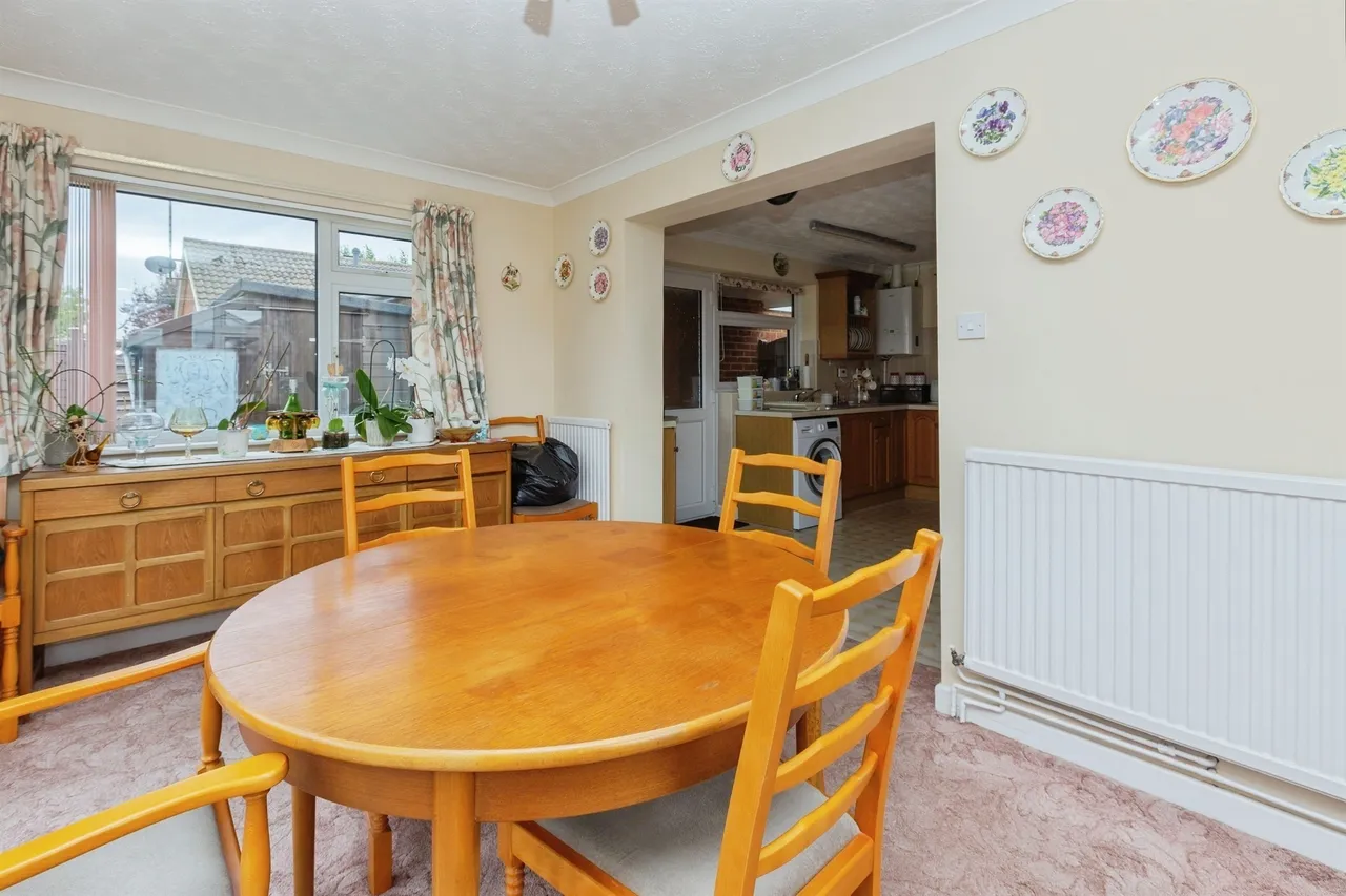 Corfe Close, Aylesbury, HP21, photo 18