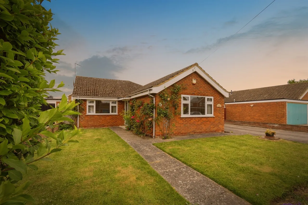 Corfe Close, Aylesbury, HP21, photo 22