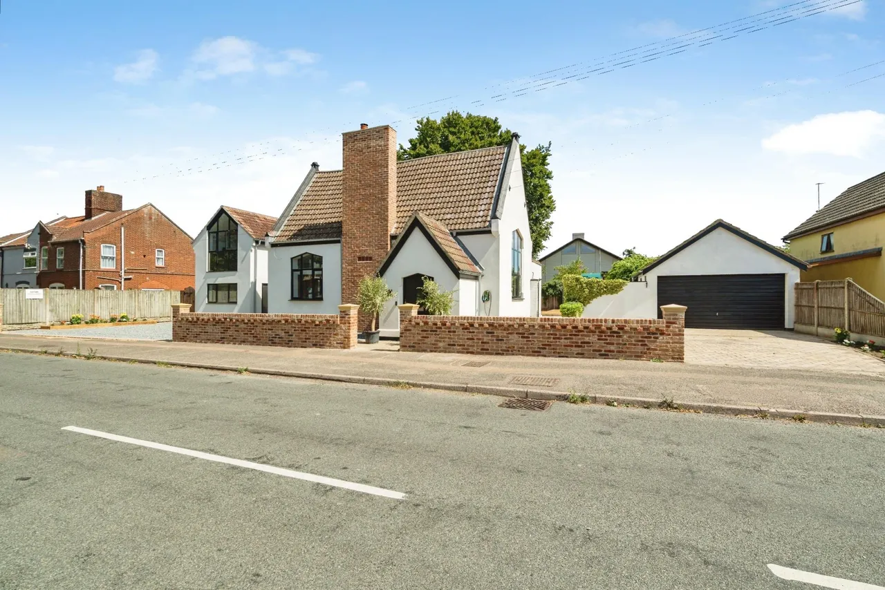 Lowestoft Road, Great Yarmouth, NR31, photo 26