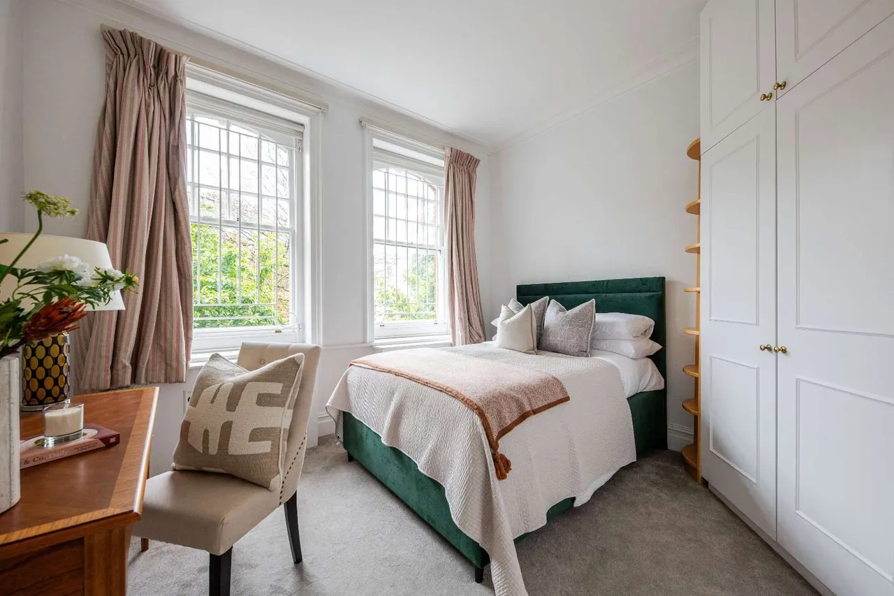 Campden Hill Court, Campden Hill Road, London, W8 7HN, photo 8