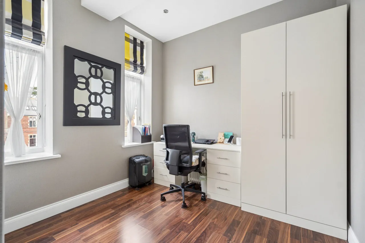 Connaught House, Royal Connaught Drive, Bushey, WD23 2RB, photo 14