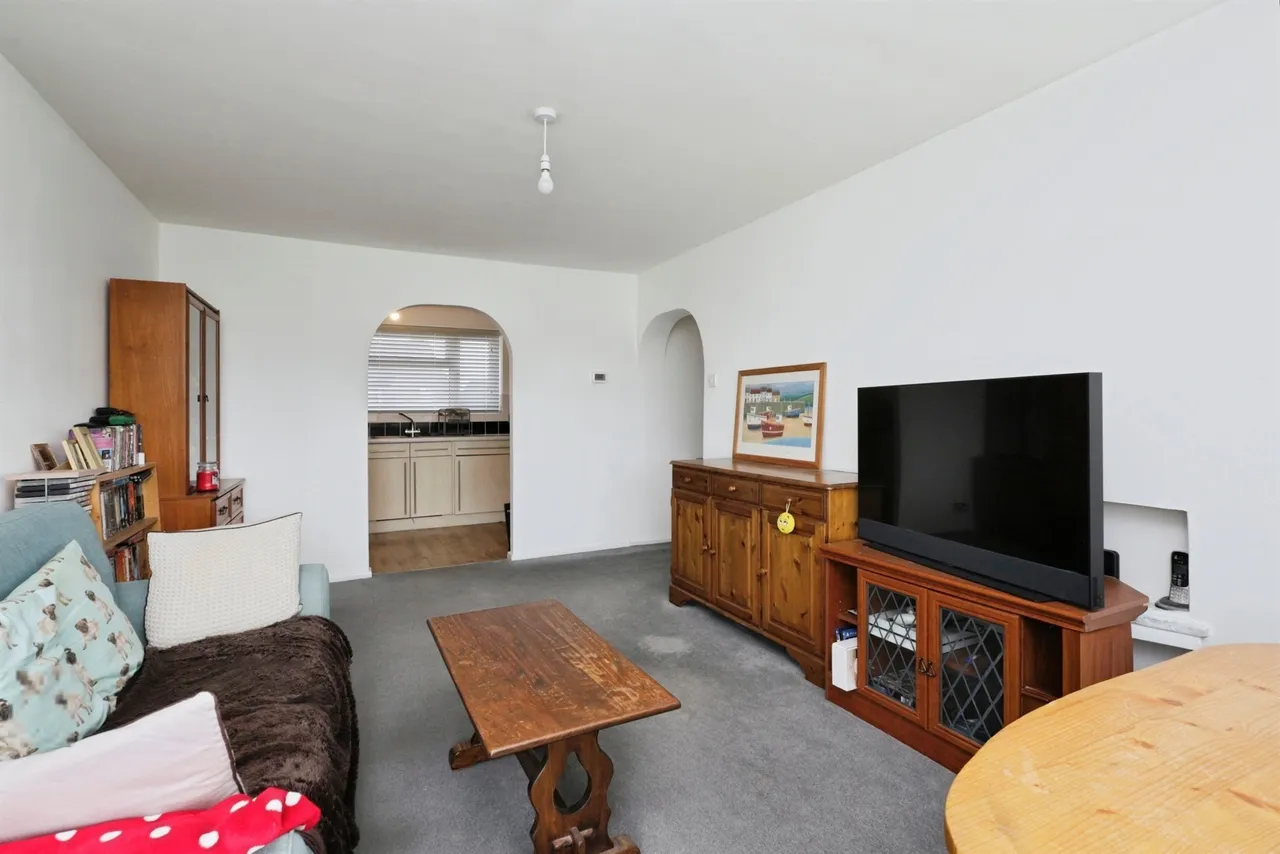 Faygate Road, Eastbourne, photo 2
