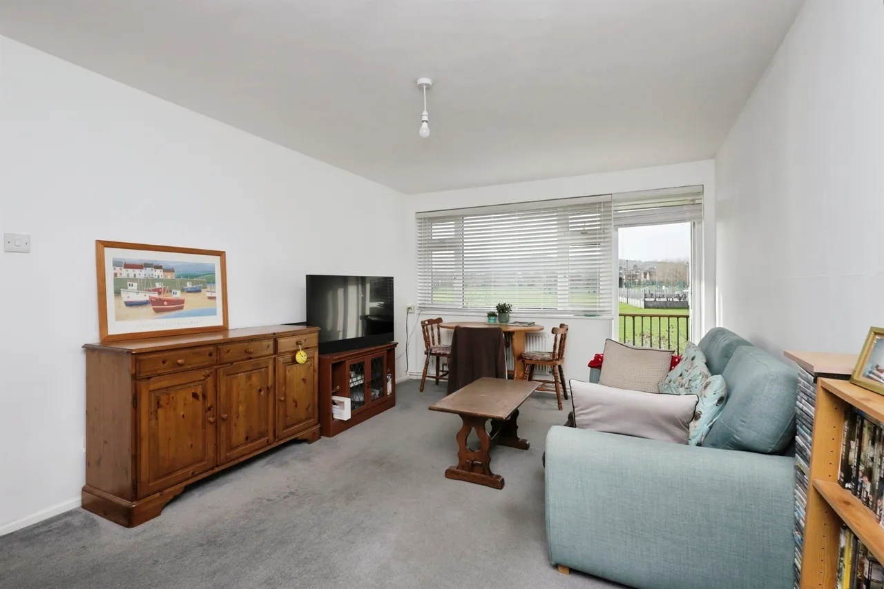 Faygate Road, Eastbourne, photo 3