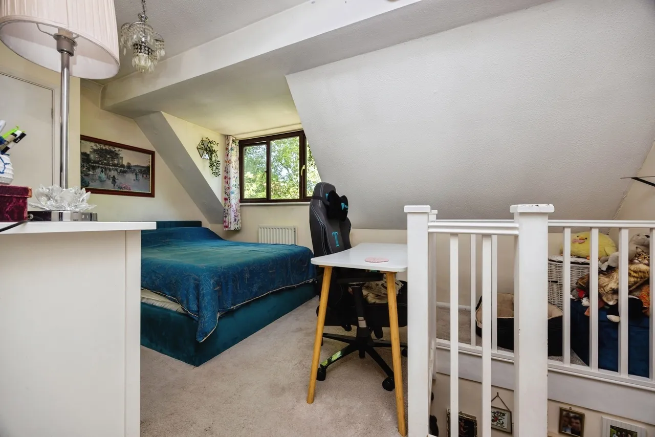 Broad Ha'penny, Wrecclesham, GU10, photo 9