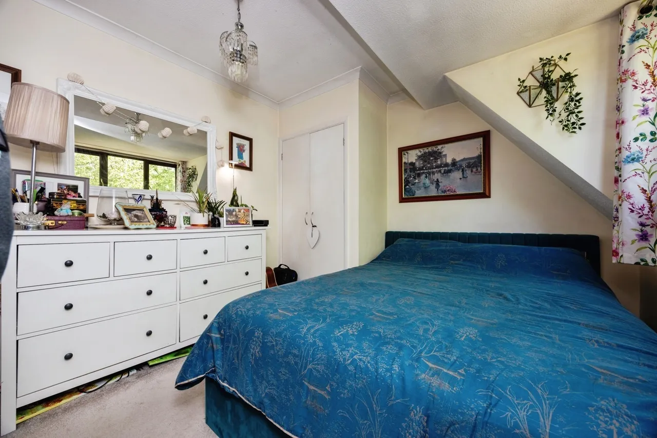 Broad Ha'penny, Wrecclesham, GU10, photo 7