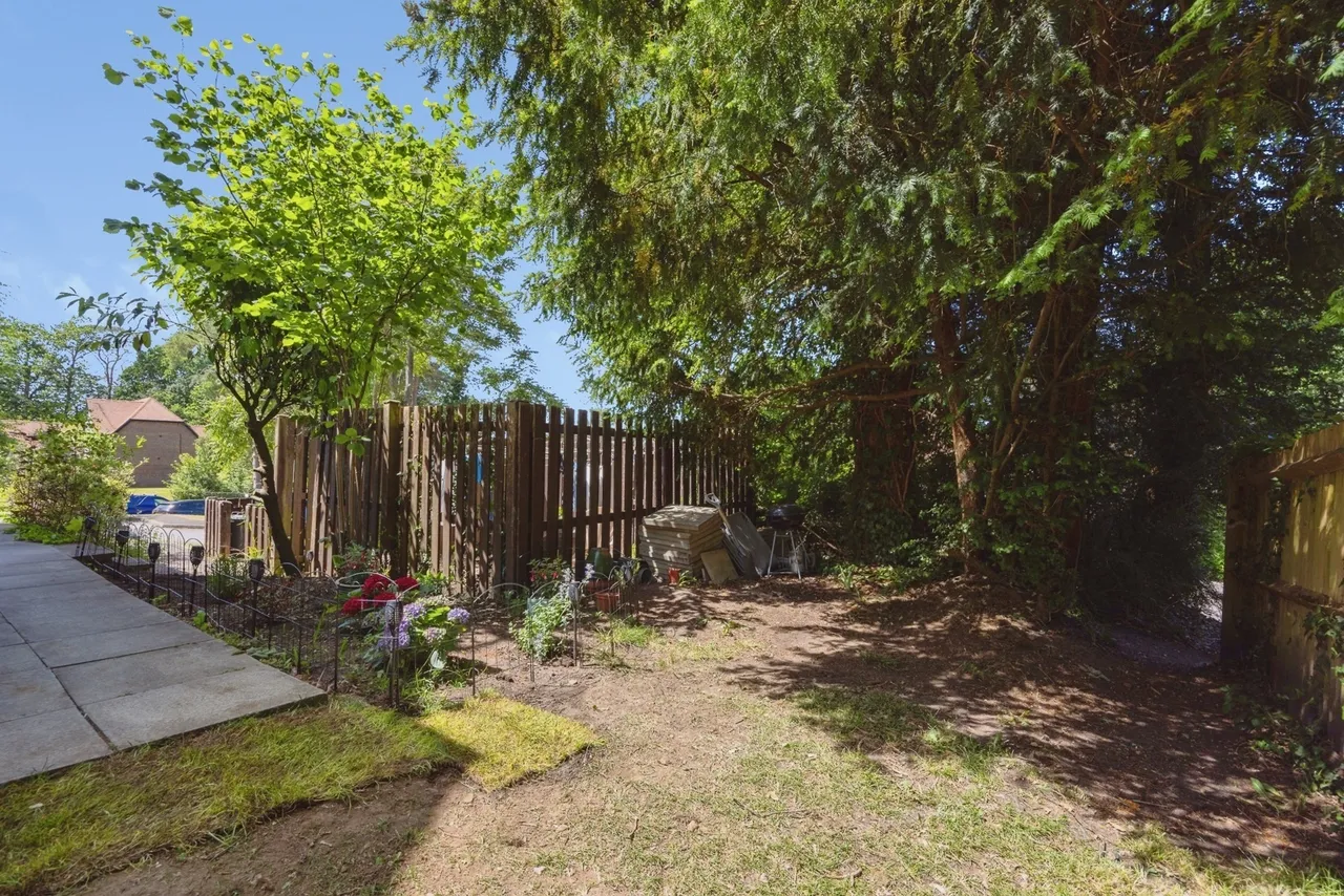 Broad Ha'penny, Wrecclesham, GU10, photo 12