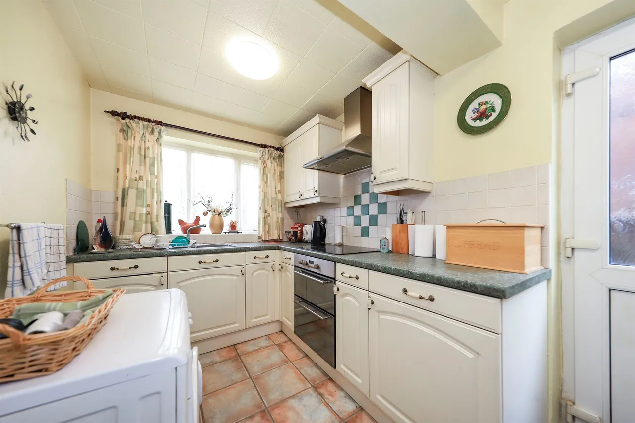Denise Drive, Coseley, Bilston, photo 4