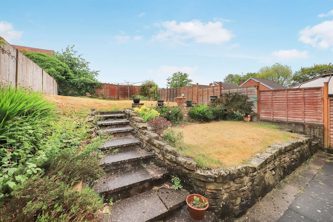 Denise Drive, Coseley, Bilston, photo 12