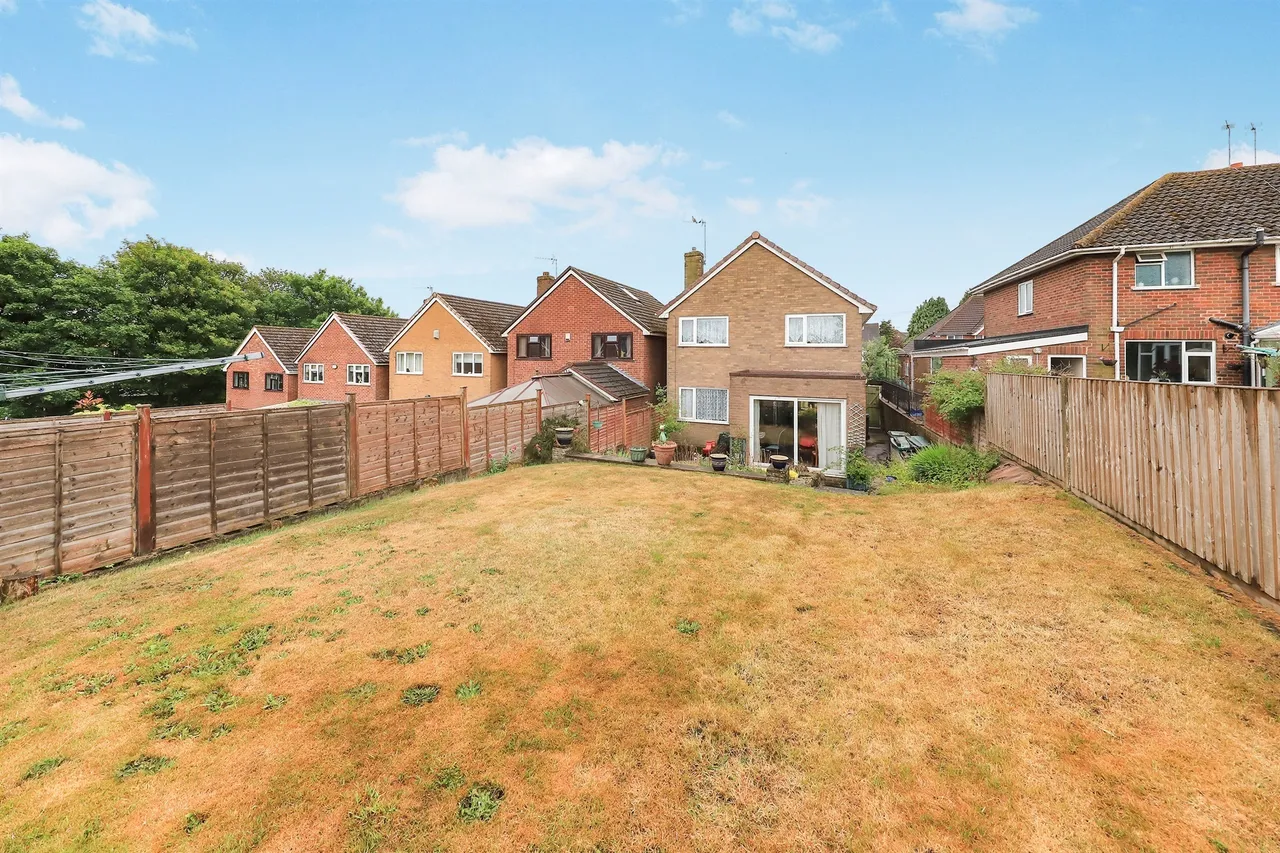Denise Drive, Coseley, Bilston, photo 2