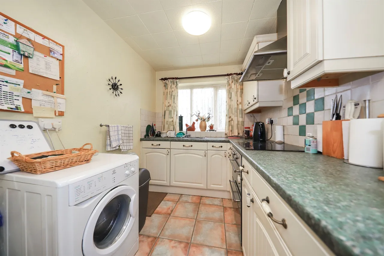 Denise Drive, Coseley, Bilston, photo 6