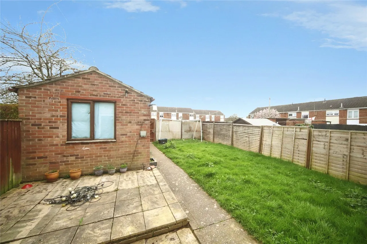 Bossington Drive, Taunton, TA2, photo 15