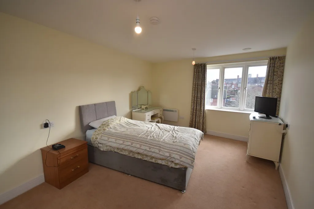 Mill Street, Whitchurch, photo 6