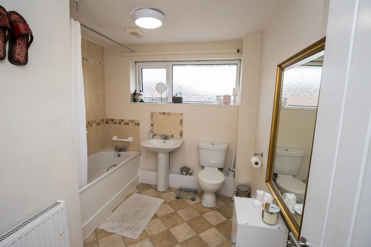 Alyndale Road, Chester, CH4, photo 15