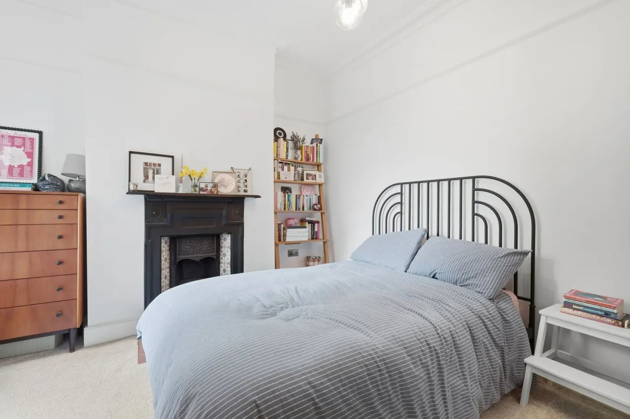 Newport Road, Leyton, E10, photo 12