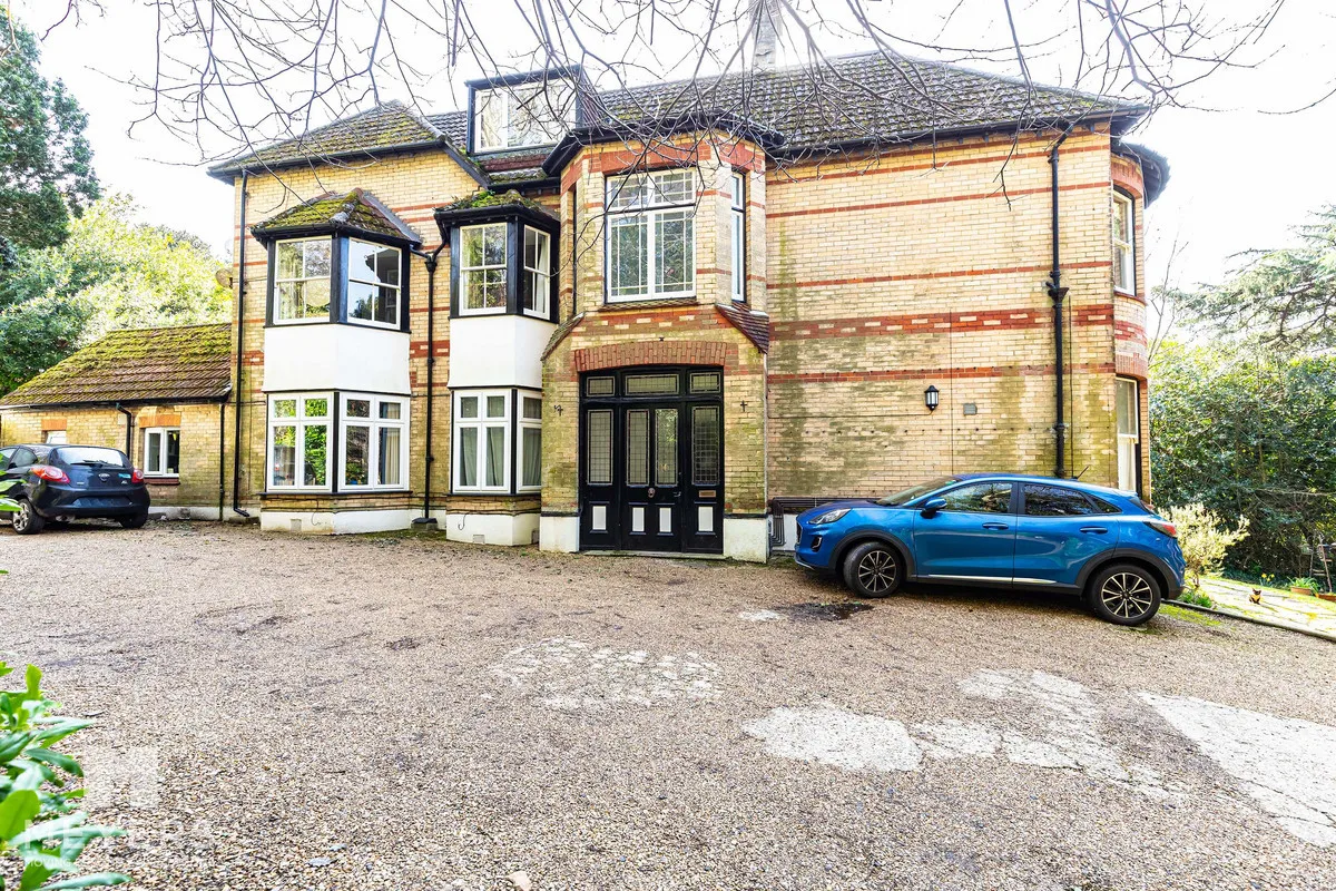 2 bed flat to rent, Bodorgan Road, Bournemouth, BH2