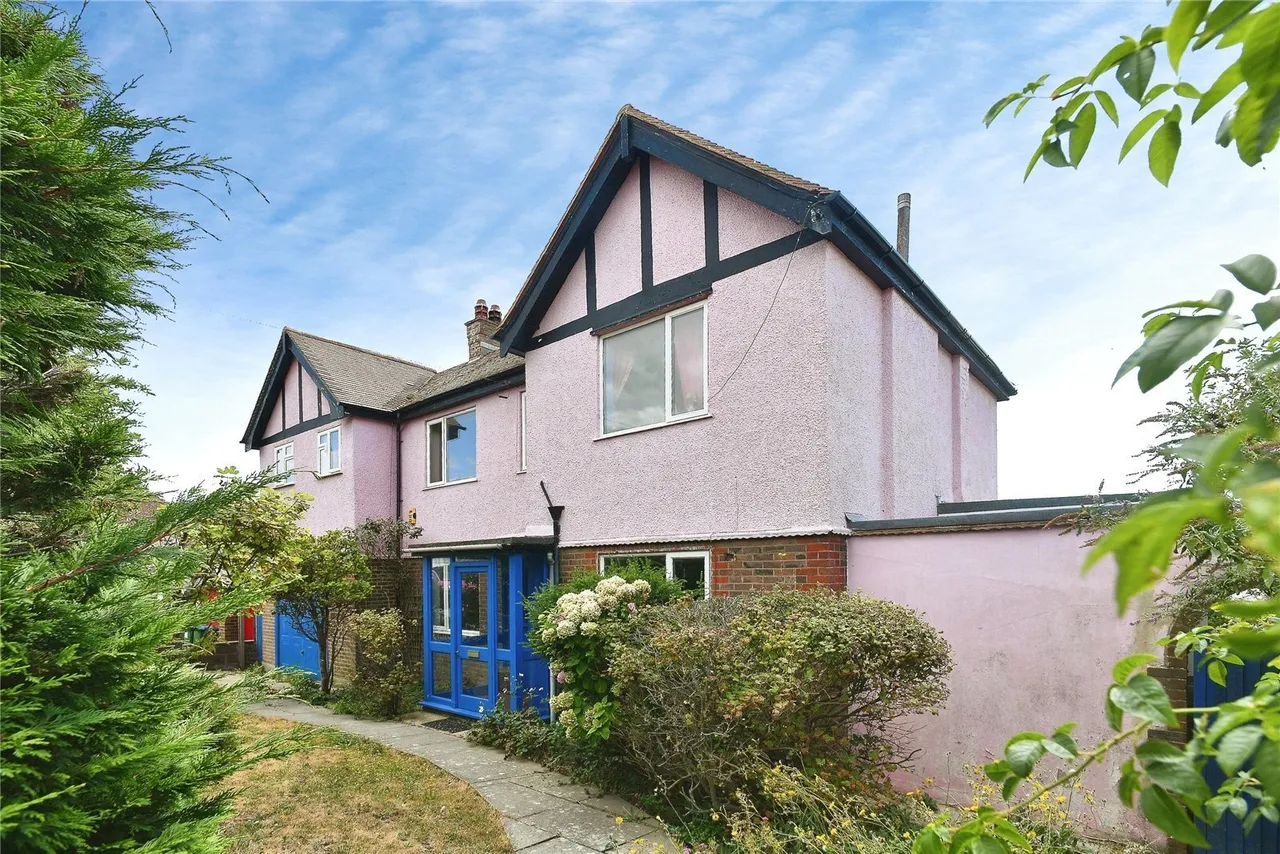 4 bed house for sale, Brambletyne Avenue, Saltdean, BN2