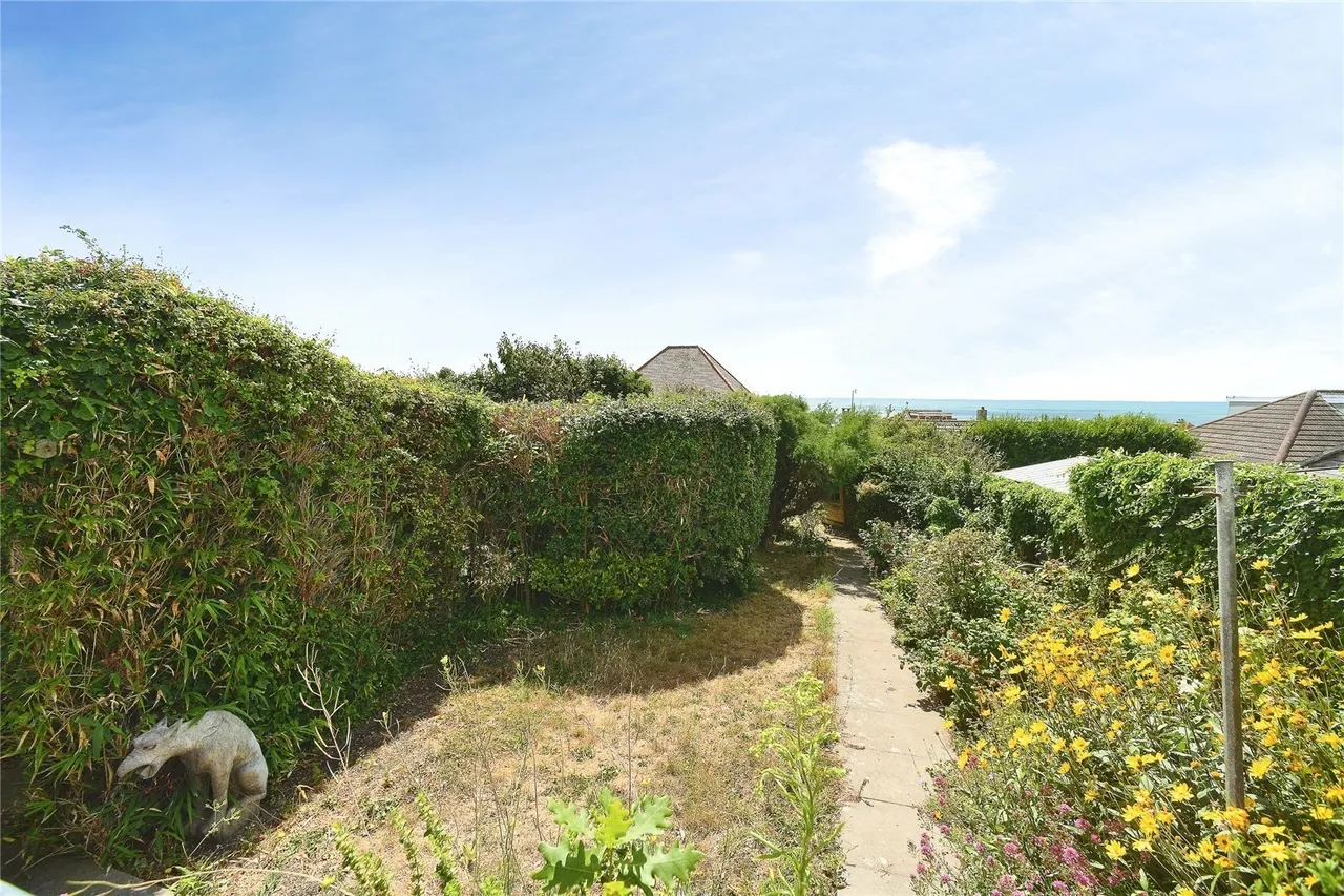 Brambletyne Avenue, Saltdean, BN2, photo 11