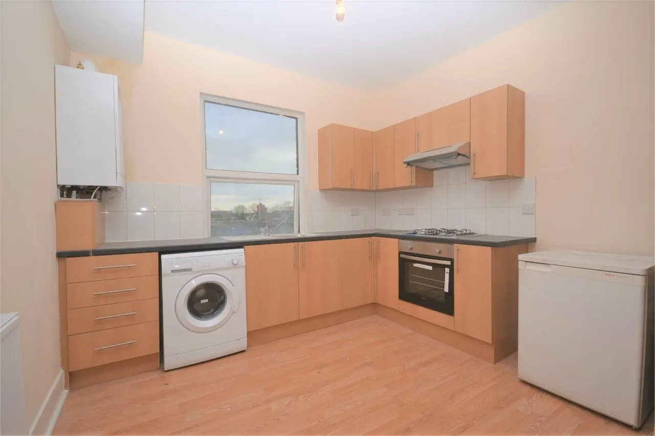 London Road, Isleworth, TW7, photo 5