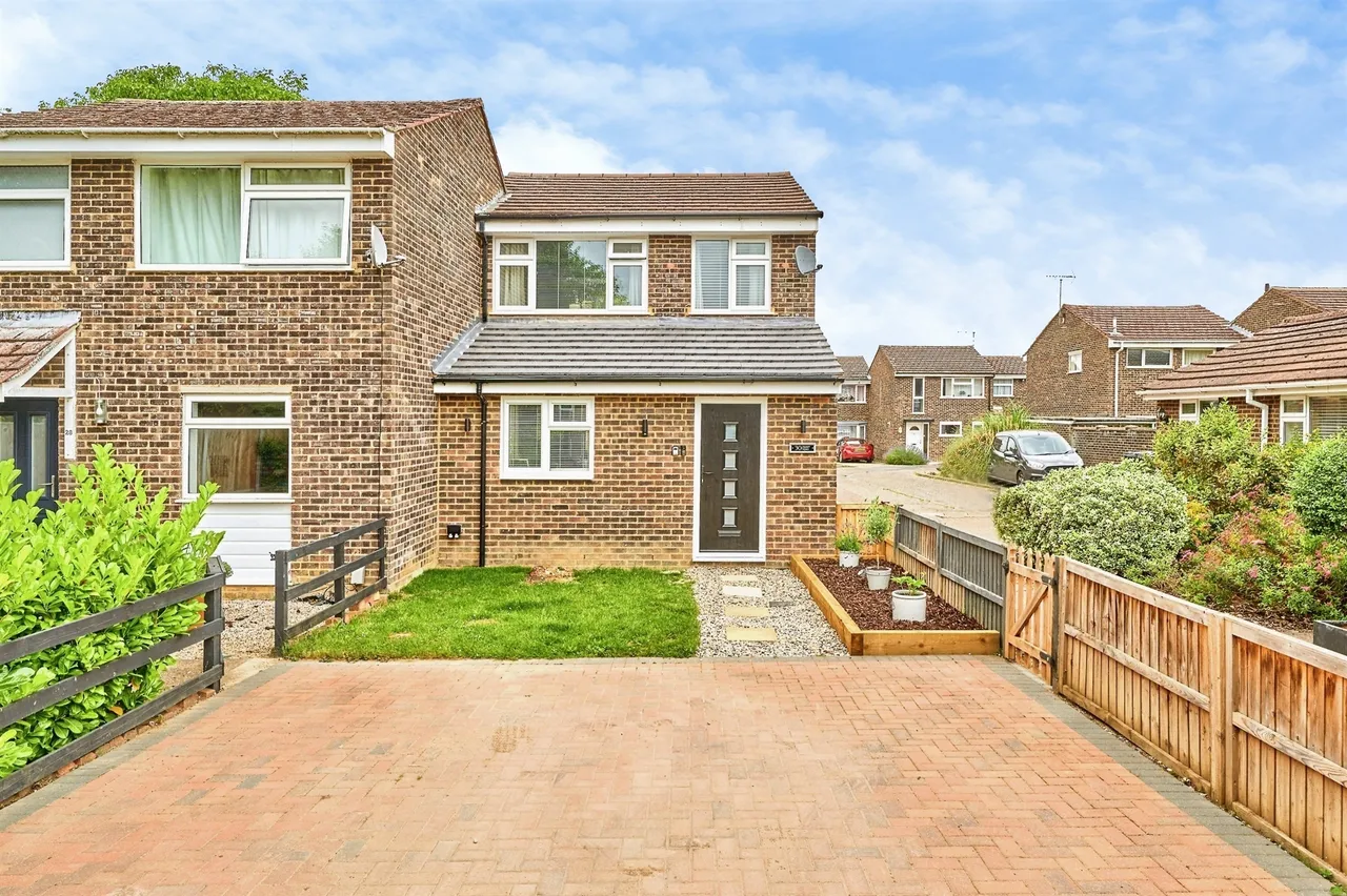 3 bed house for sale, Railey Road, Saffron Walden, CB11