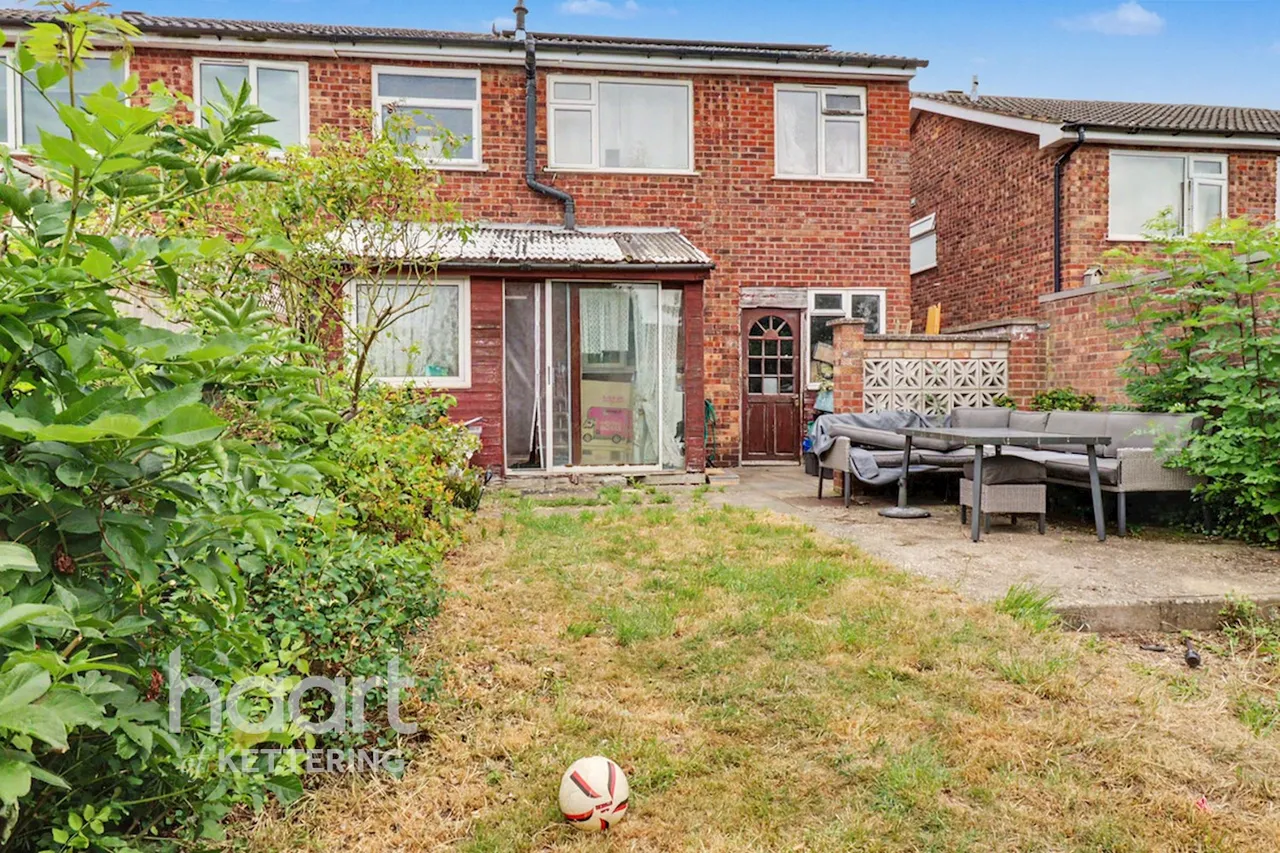 Warwick Close, Market Harborough, LE16, photo 12
