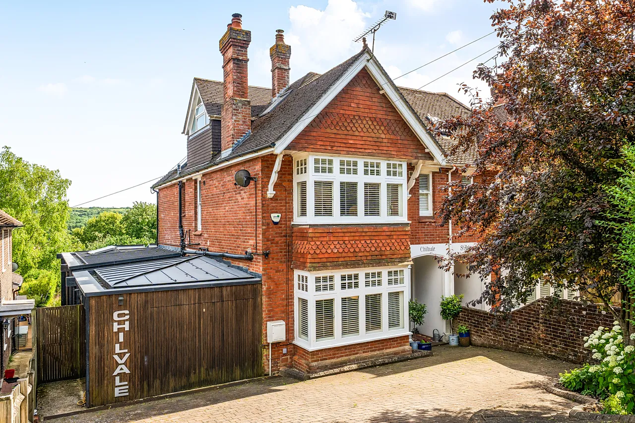 5 bed house for sale — Petersfield Road, Winchester, SO23