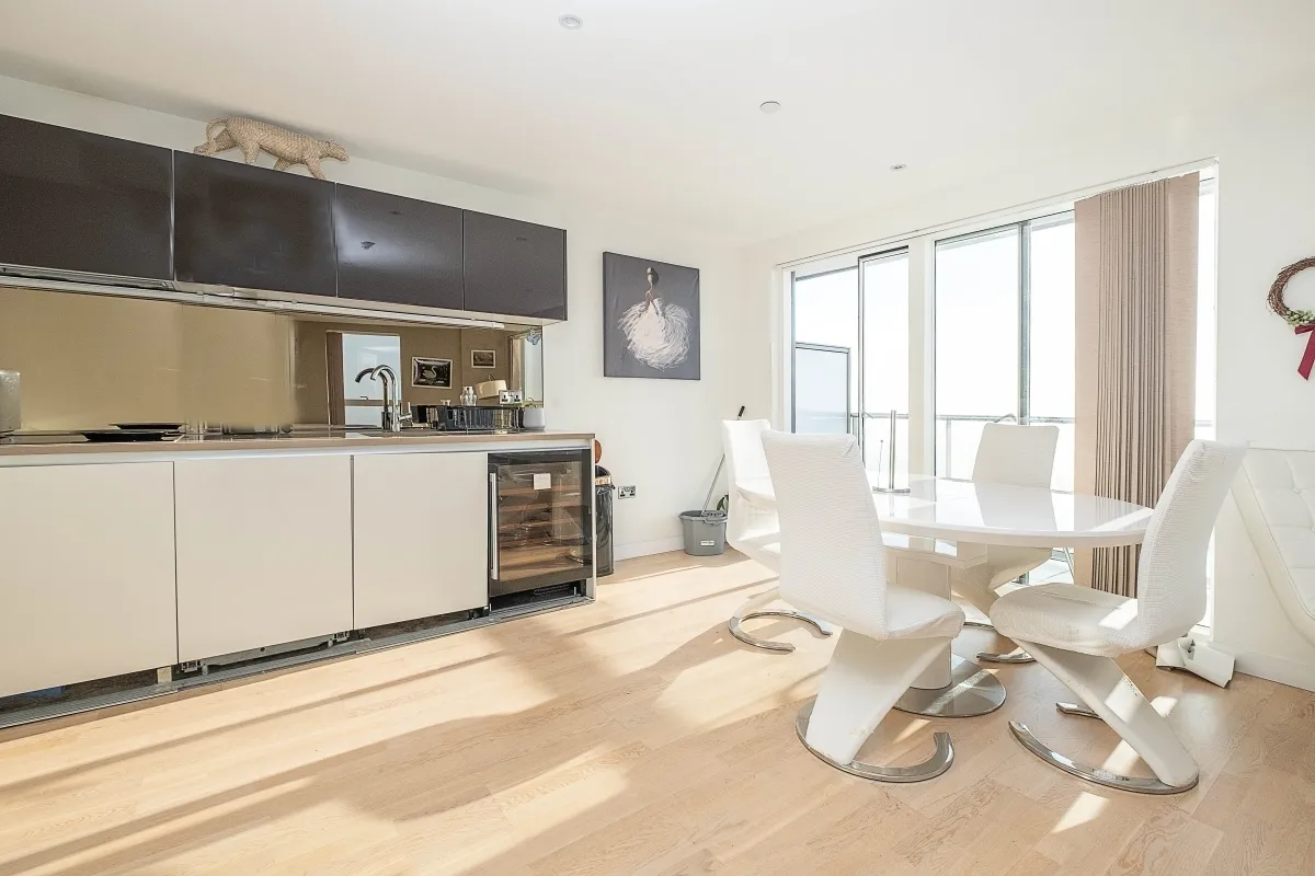 Pump House Crescent, London, TW8, photo 5