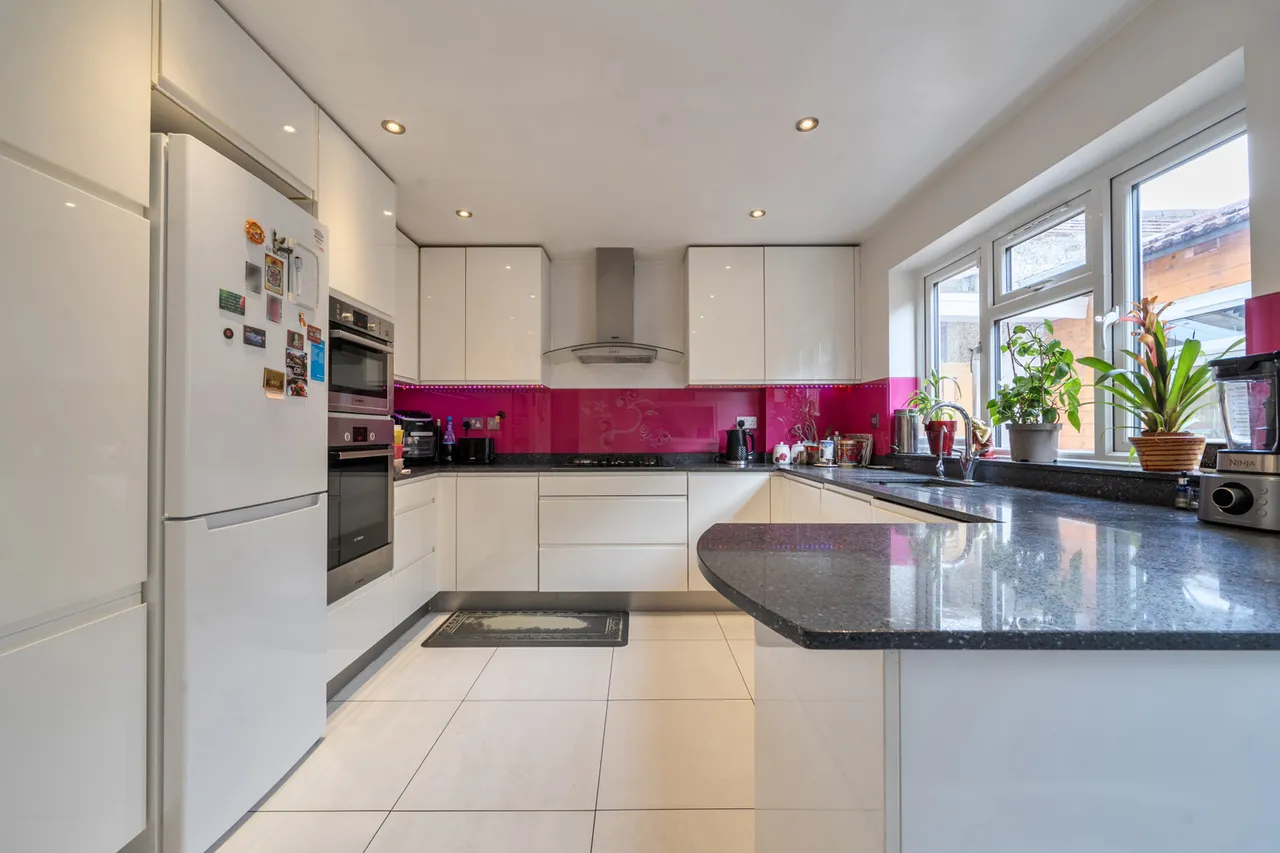 Imperial Drive, Harrow, HA2, photo 20